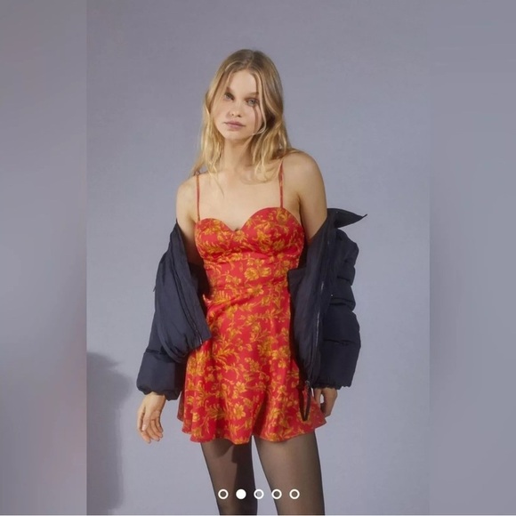 Urban Outfitters Orion Bustier Mini Dress - Red/Gold Floral - Size L - Picture 1 of 6
